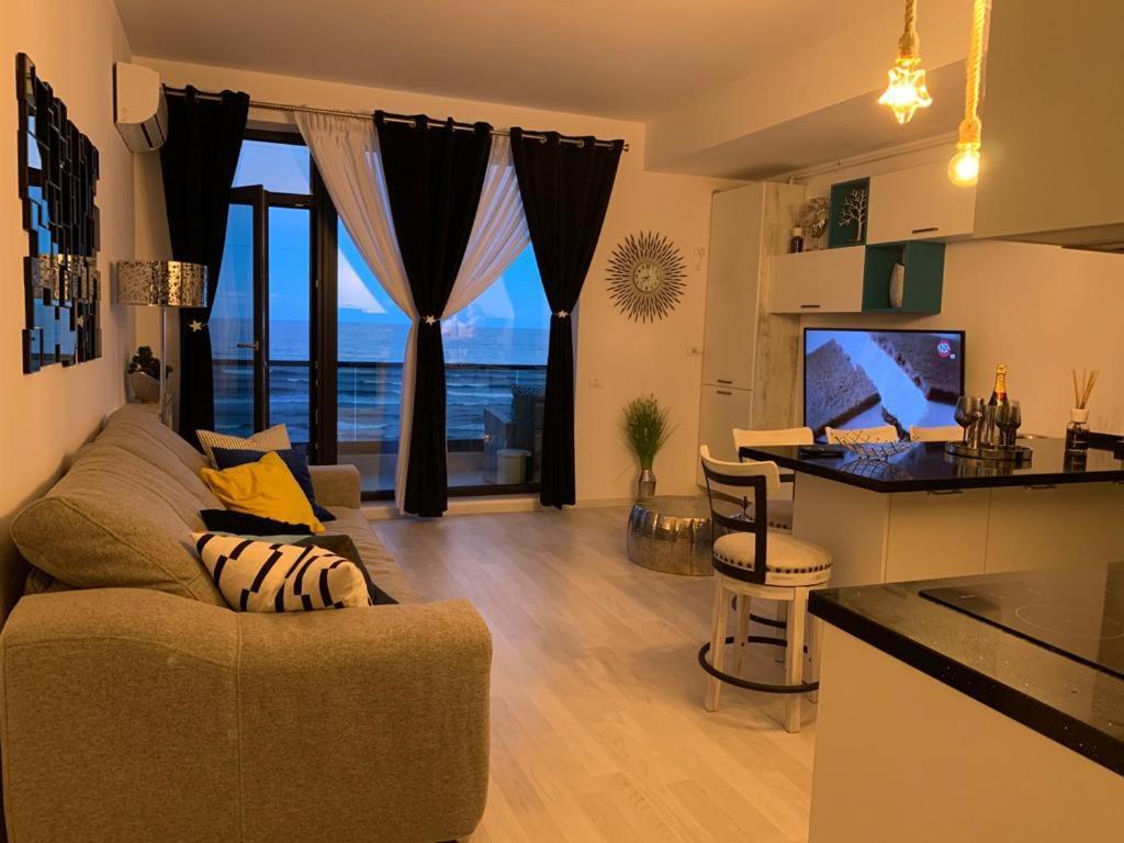 Panoramis Promenada-Cezar Apartment Navodari Ngoại thất bức ảnh