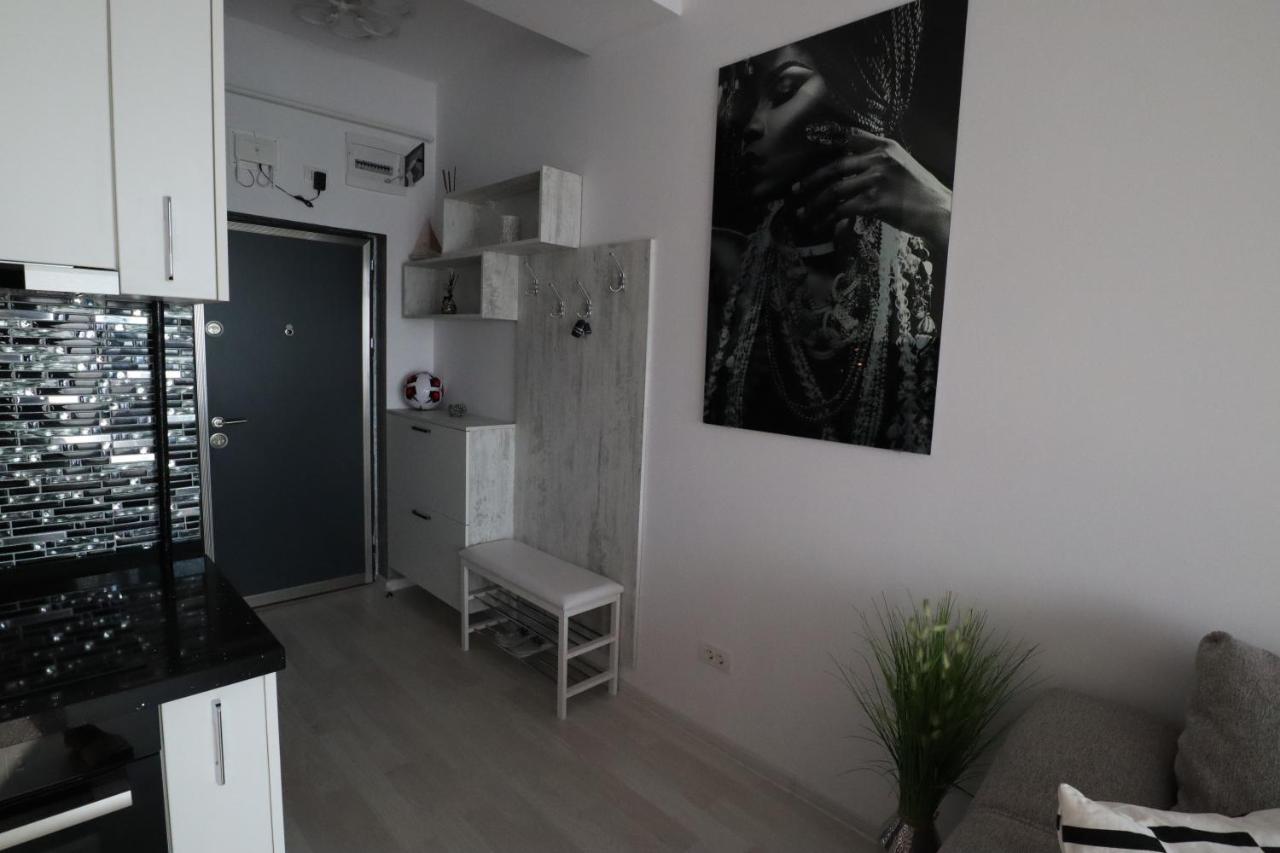 Panoramis Promenada-Cezar Apartment Navodari Ngoại thất bức ảnh