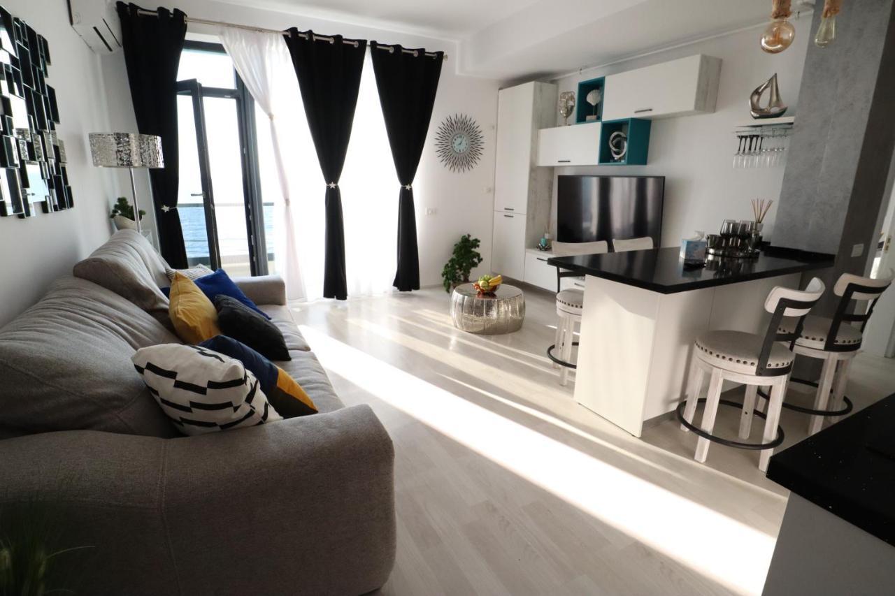 Panoramis Promenada-Cezar Apartment Navodari Ngoại thất bức ảnh