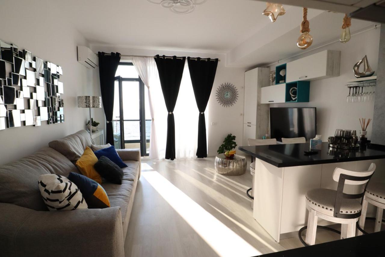 Panoramis Promenada-Cezar Apartment Navodari Ngoại thất bức ảnh