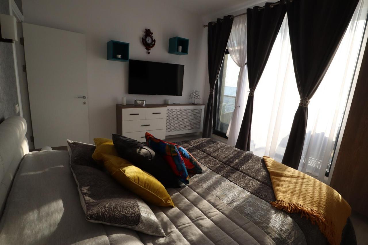 Panoramis Promenada-Cezar Apartment Navodari Ngoại thất bức ảnh